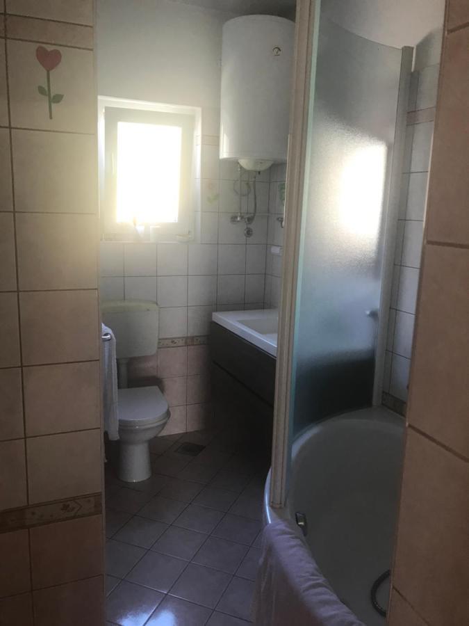 Smokrovic *2* Starigrad Paklenica