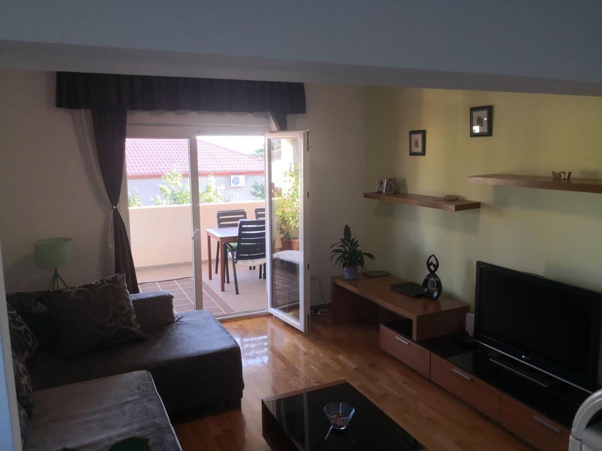 Smokrovic *2* Apartment Starigrad Paklenica